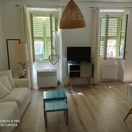 Joli Appartement Nicois En Bord De Mer Nice Exterior photo
